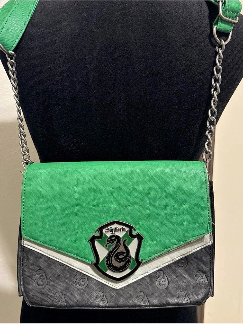 Harry Potter Slytherin Crossbody Bag Green & Black
